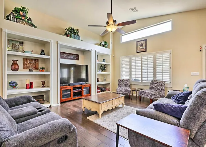 Bbq-ready Oasis Near Golfing + Stadium!