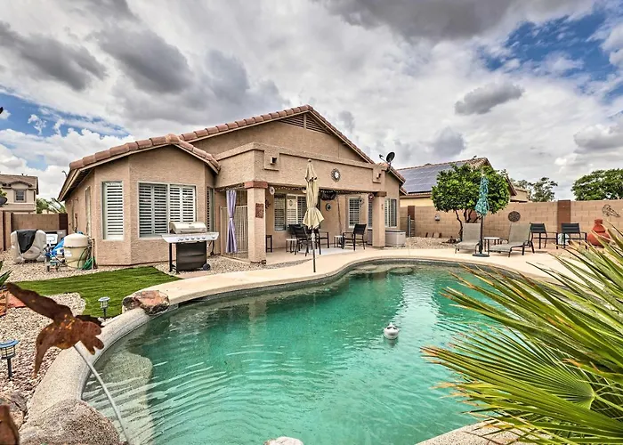 Bbq-ready Oasis Near Golfing + Stadium!